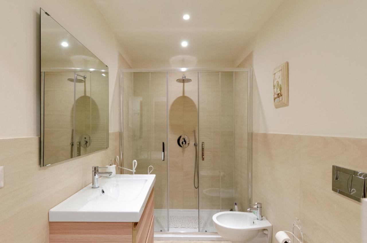 Mazzini 43 Apartment 85 Mq 2B/1B & Parking Rapallo Eksteriør billede
